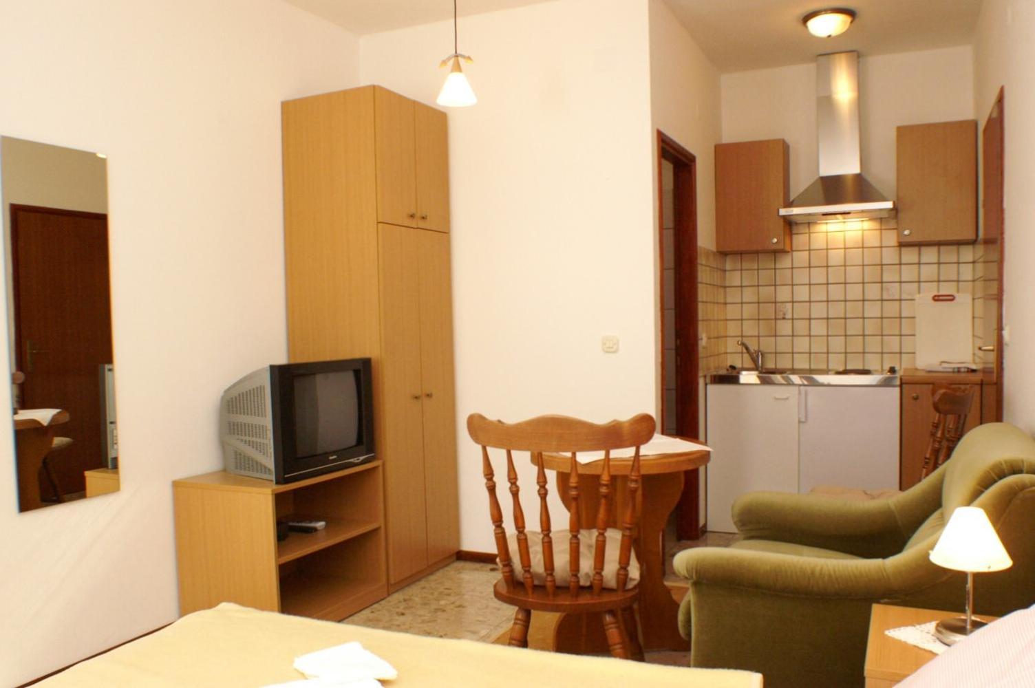 Apartments By The Sea Orebic, Peljesac - 4496 Kültér fotó